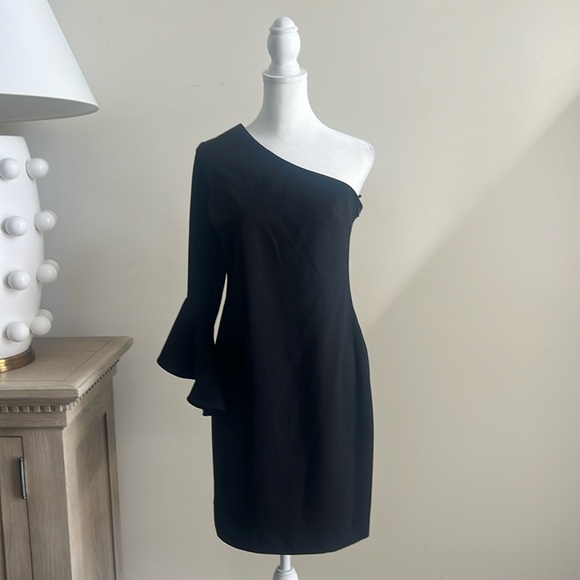 Women’s Trina Turk black dress size 2 NWT - Picture 1 of 9